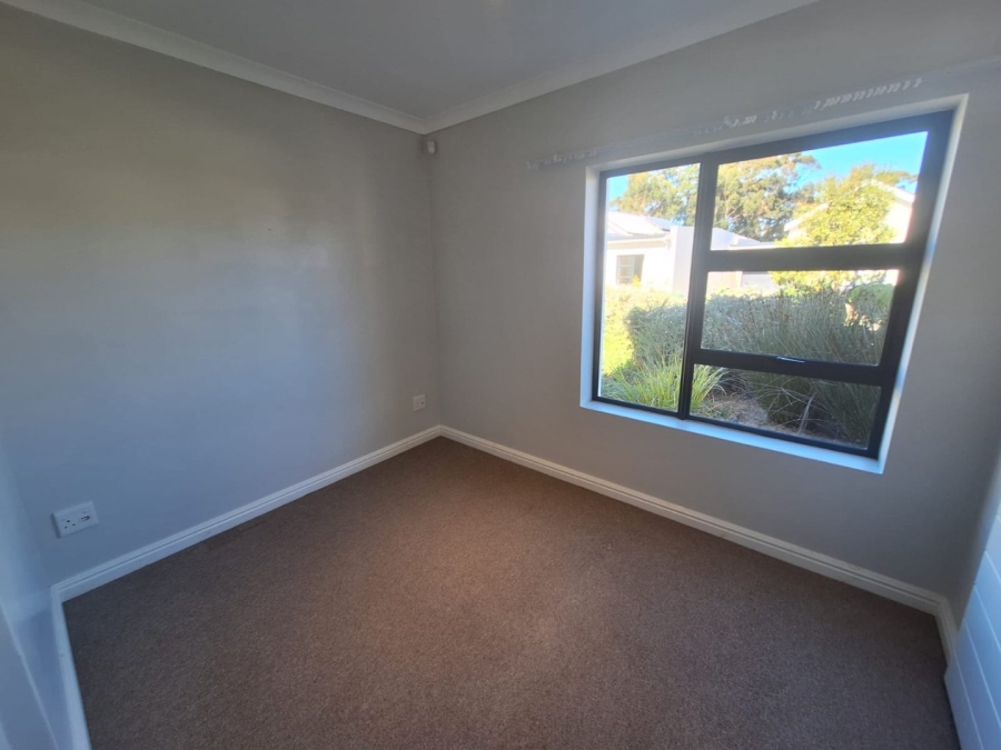 To Let 2 Bedroom Property for Rent in Keurboomstrand Western Cape
